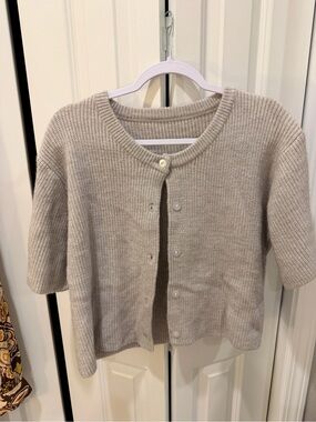 Amazon Beige Ribbed Knit Short-Sleeve Cardigan